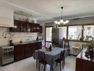 Family & Pet Friendly Beach Stay & Fast Wi-Fi - 2