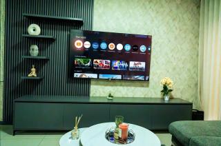 Modern 3-Bedroom Retreat Fully Equipped Comfort - 8