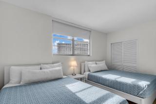 Family-Friendly Beach Condo Steps to the Ocean- 9th floor - 4