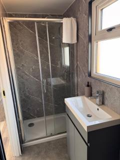 Whirlybird Lodge - 8