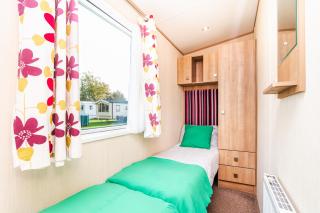 3 Bedroom Static Caravan-Seton Sands - 1