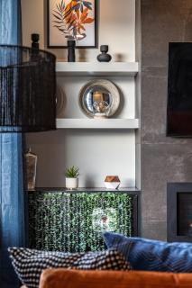 Rare Find, Double King Beds, Cozy and Vibrant - 5