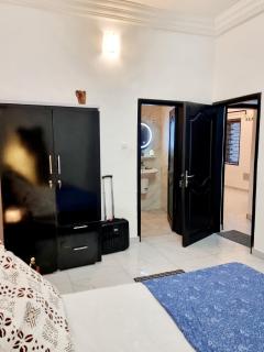 Beau meublé , cadre paisible - 9