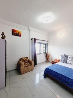 Beau meublé , cadre paisible - 6