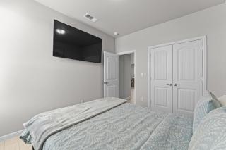 Luxury 3BR House near Airport in Midland TX - 4