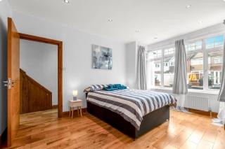 Lovely 2BR Home W Private Patio and fast WiFi - 6