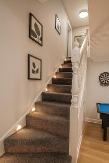 Manchester 4BR Family & Contractor Friendly Stay - Manchester - 2