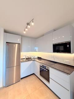 Larger studio apartment, great view - 4