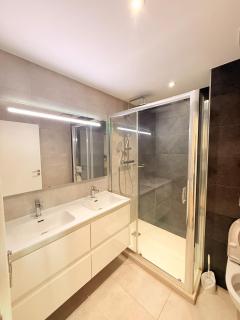 Larger studio apartment, great view - 3