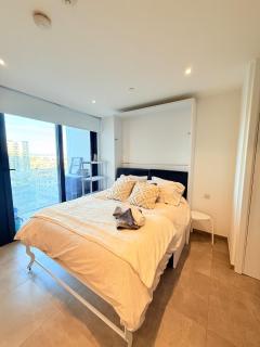 Larger studio apartment, great view - 1