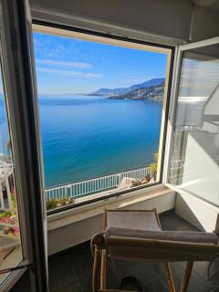 Coastal Paradise - Unrivalled Views of Côte D’Azur - 2