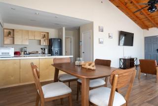 NEW Casa Marea Beach Front House DT 2BR WiFi & AC - 4