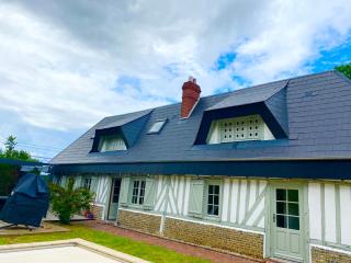 Beautiful Normandy Longere, billiards, heated pool - 3