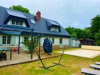 Beautiful Normandy Longere, billiards, heated pool - 2