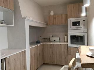 Borba's Town House - 2