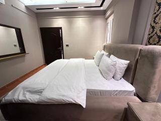 Luxury 2 bedroom in heart of isb - 7