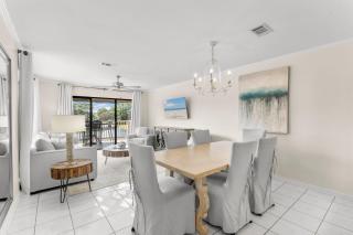 913 Harbour Point - 3