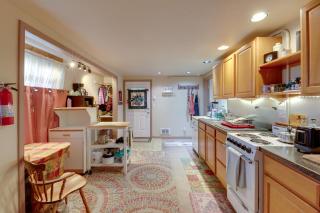 Studio Near Hot Minerals Soak 360-View of Valley! - 7