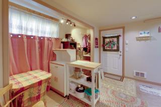 Studio Near Hot Minerals Soak 360-View of Valley! - 4