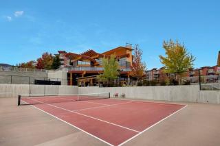 Lakeview Retreat in West Kelowna - 3