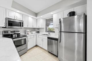 Beachside One 4033 - 3