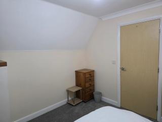 Stay Near Colchester twn centre4 - 2