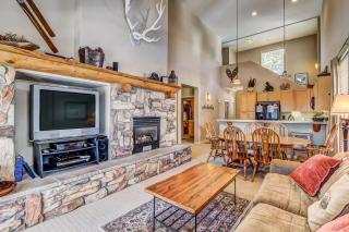 Mammoth Green 219 - 7