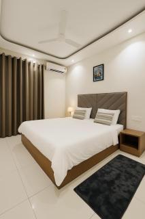 Auric Abode - luxe Studio Near CyberHub Prime Golf Course Road Stay - 4