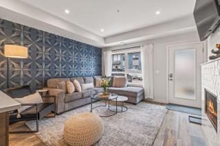 Rockies Escape for Groups with Hot tub and Pool - 9