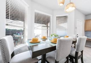 Spacious 5BR Villa with Pool, Fire Pit and Game Area - 2