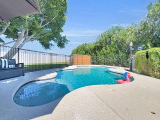 The Grand Ashbrook Manor Pool-Sauna-Cold Plunge - 7