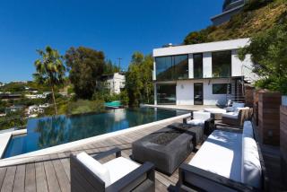 Hollywood Luxe Stunning 4BR Escape in the Hills - 5