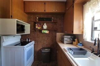 3 Large Bedrooms Hot Tub Golf Cart - 8