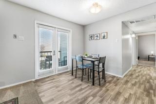 Trendy 2BR Apartment with Pool and Gym Access - 1