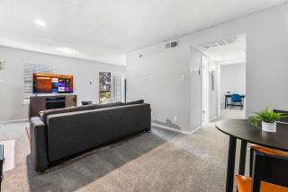 Relaxing 2BR Apartment with Pool and Gym - 0