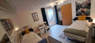 Private 1-2,5 -Zimmer-Wohnung mit Terrasse - Zülpich - 1