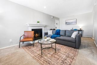 Upscale 1BR with Pool, Gym, and Modern Touches - 6