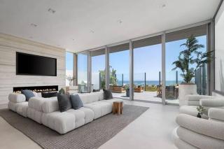 Luxury Beachfront Villa W. Stunning Pacific Views - 8