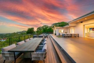 Stunning Modern Estate in BH with Pool, Spa, and Views - 3