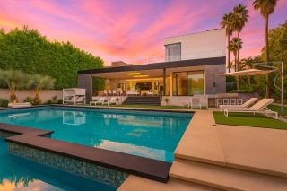 Ultra Luxurious Villa in the Beverly Hills Flats - 8