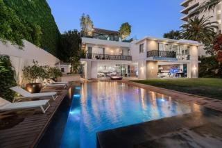 Royalty Villa in Beverly Hills - 9