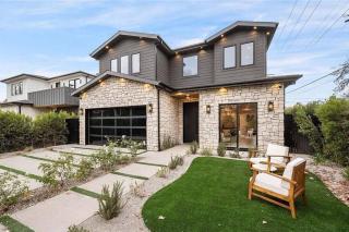 Stunning 5BR in Studio City W. Pool, and Jacuzzi - 6