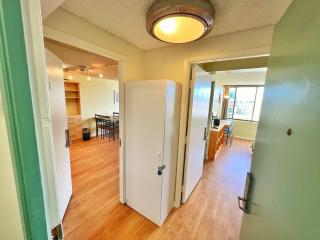 Charming Twin-Joined Studio with Plentiful Space - 0