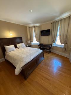 The Century House Bed and Breakfast Ottawa - 2