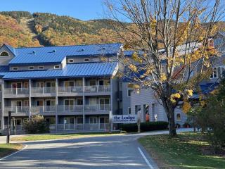 River & Loon Mountain View Studio with Balcony and Pool - Lincoln - 4