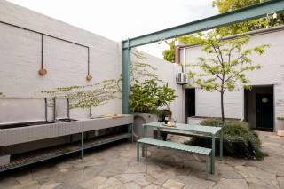 Chic Seddon Retreat Near the CBD - 8