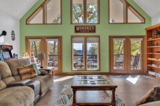 Whiskey Cove Lakefront 2 Fireplaces 2 FirePits - 7