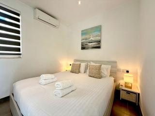 Sliema Unique 4 Bedroom Townhouse Off The Beach - 7