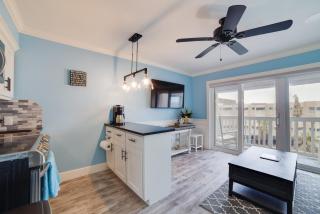 Pool and Direct Beach Access Corpus Christi Escape - 2