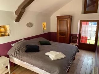 Family Cottage 4-6p with AC, Pool and Sauna - 4